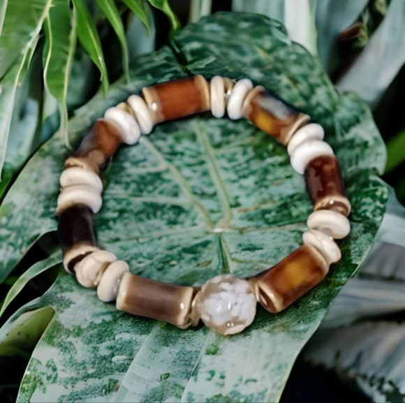 Earth tone beaded Bracelet - Picture 7 of 9